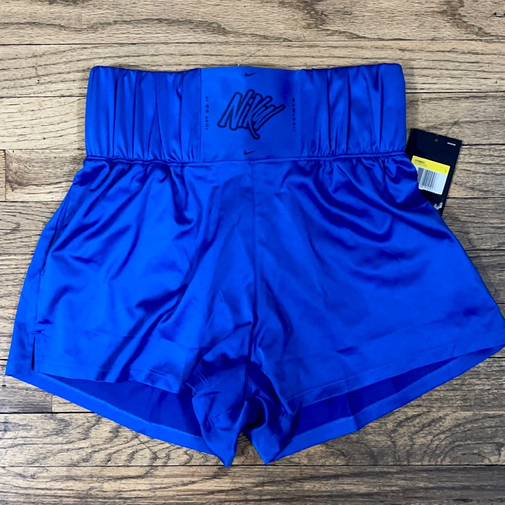 New Nike Knockout Dri-FIT Women’s Training Shorts